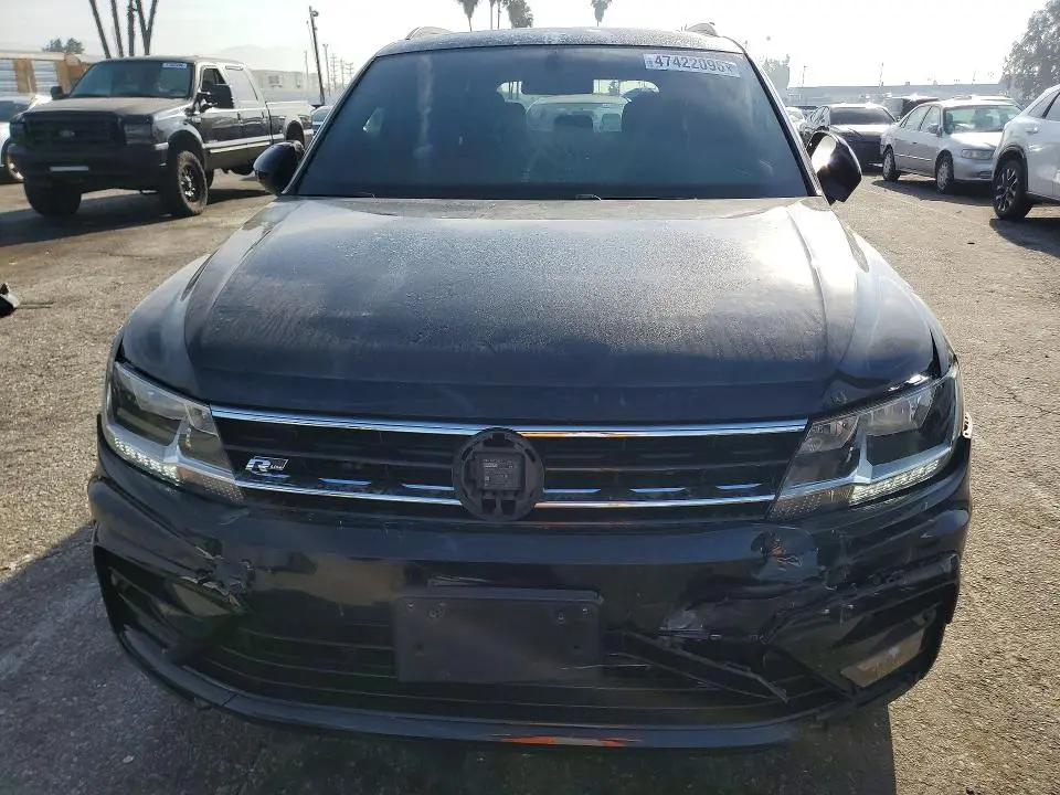 2021 VOLKSWAGEN TIGUAN SE  