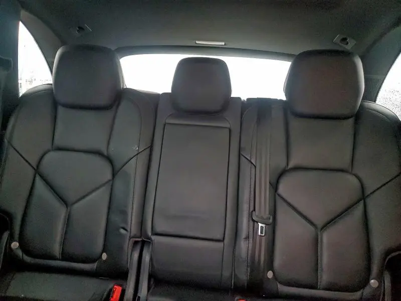 2013 PORSCHE CAYENNE   