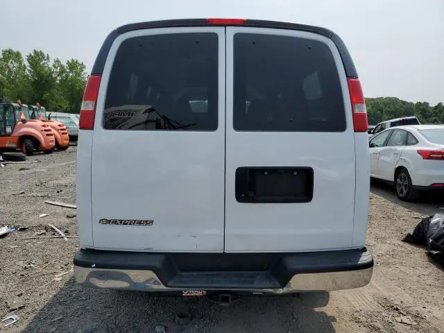 2018 CHEVROLET EXPRESS G2500 LT  
