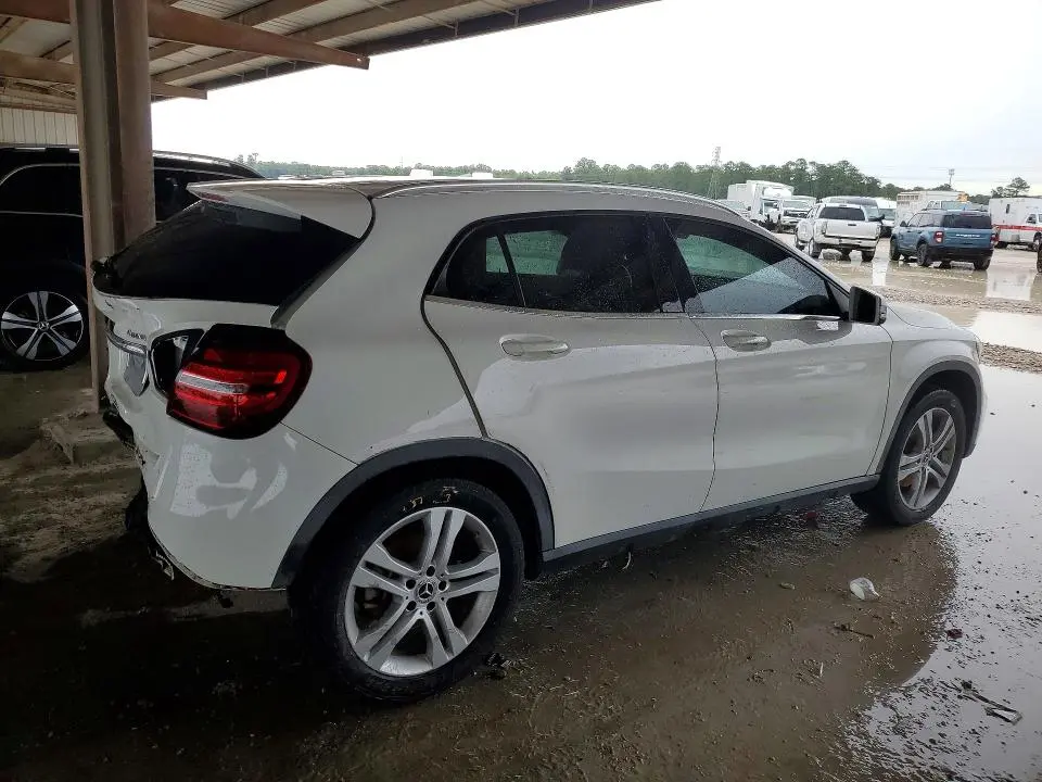 2020 MERCEDES-BENZ GLA 250 4MATIC  