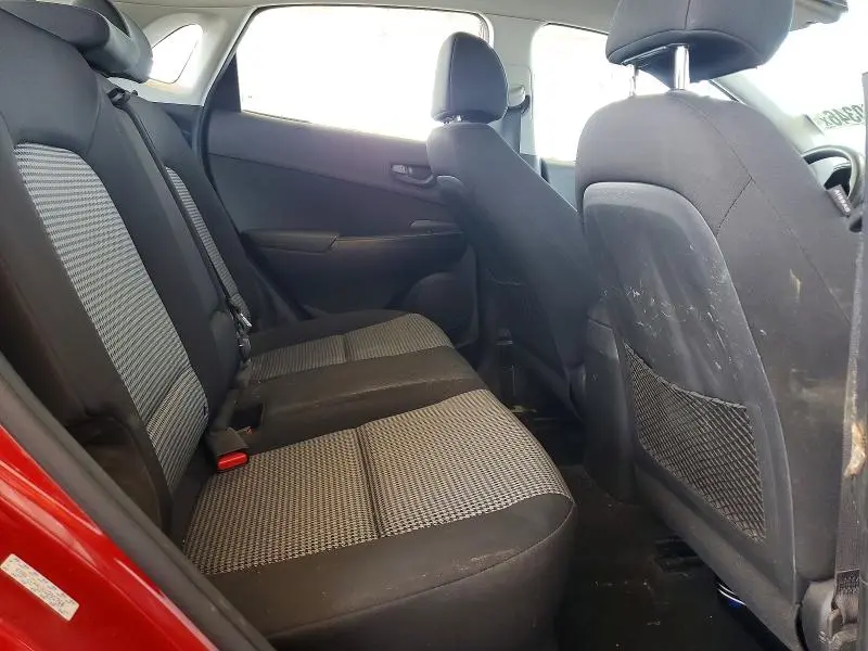 2019 HYUNDAI KONA SE  
