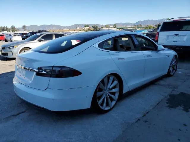 2015 TESLA MODEL S 85  