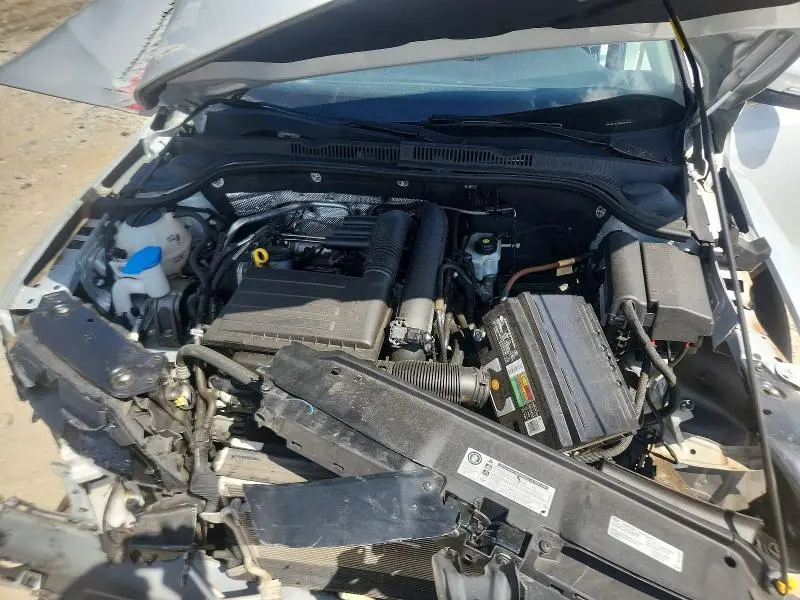 2017 VOLKSWAGEN JETTA SE  