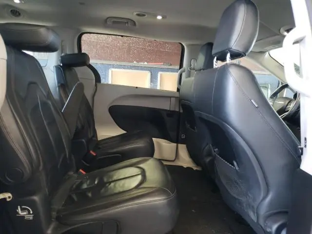 2017 CHRYSLER PACIFICA TOURING L