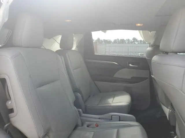 2019 TOYOTA HIGHLANDER LIMITED  