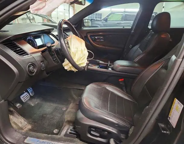2016 FORD TAURUS SHO  