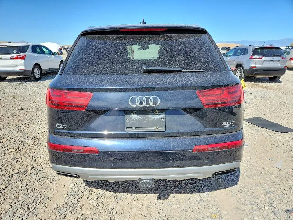 2017 AUDI Q7 PRESTIGE  