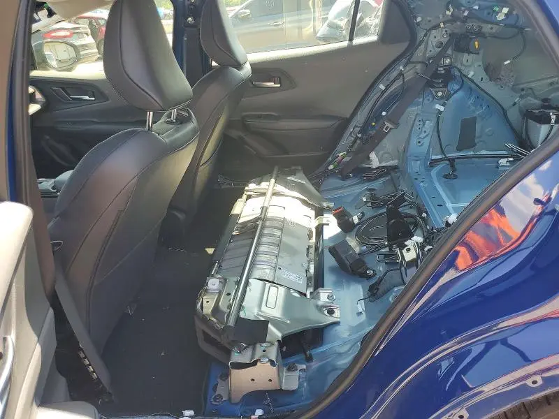 2024 TOYOTA PRIUS XLE  