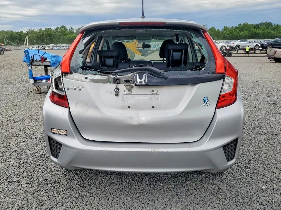 2015 HONDA FIT LX  
