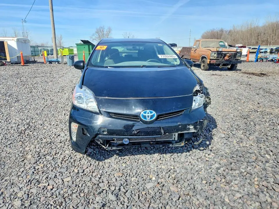 2014 TOYOTA PRIUS TWO  