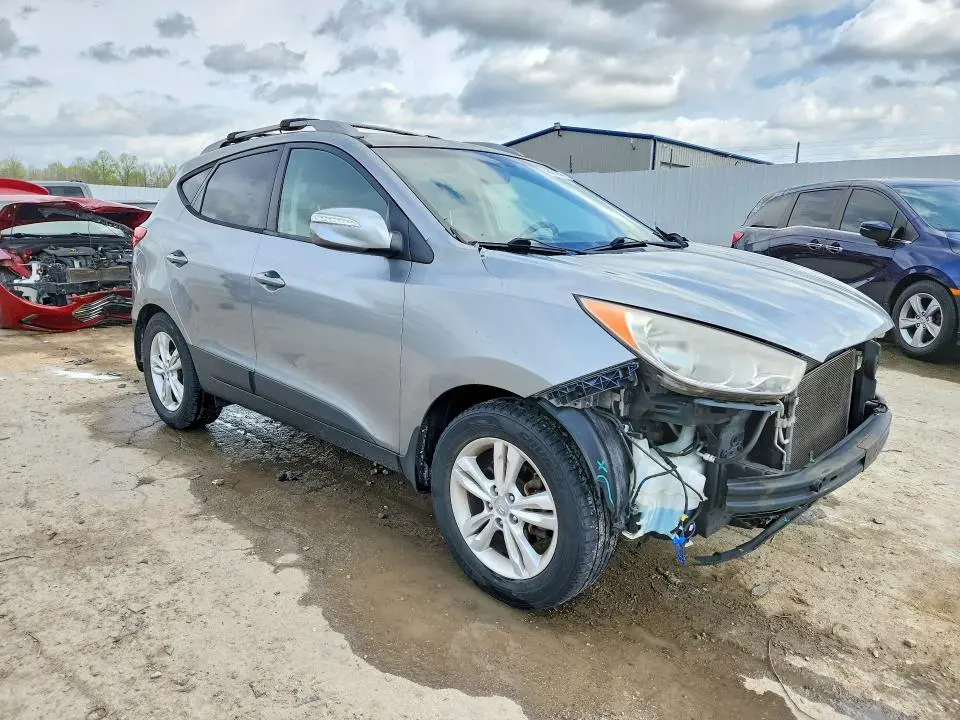 2012 HYUNDAI TUCSON GLS  