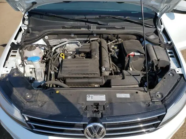 2017 VOLKSWAGEN JETTA SE  