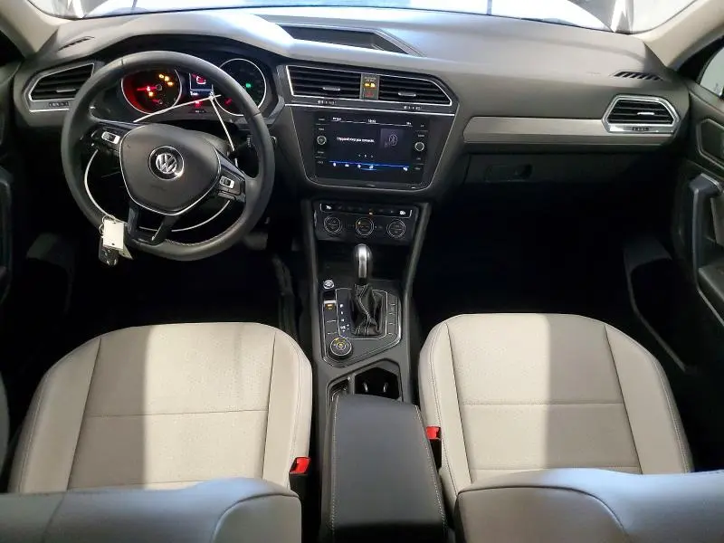 2021 VOLKSWAGEN TIGUAN SE  