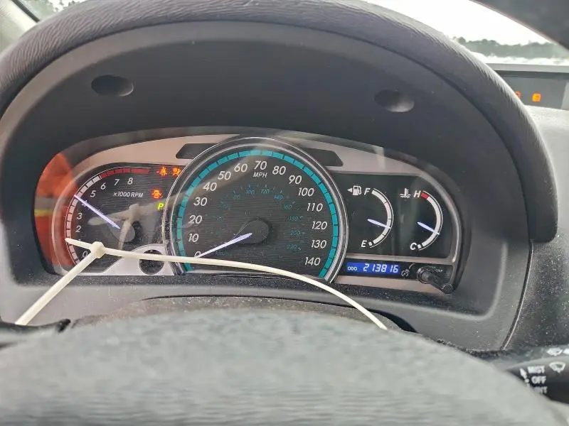 2012 TOYOTA VENZA LE  