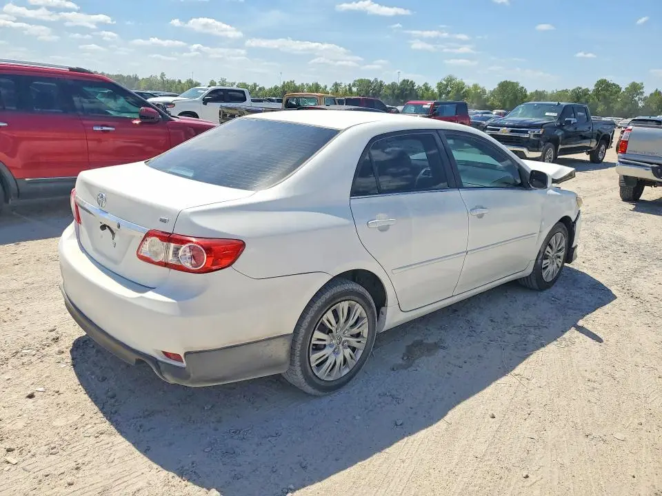 2013 TOYOTA COROLLA LE  
