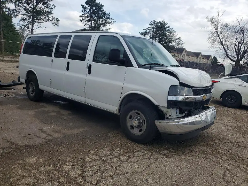 2025 CHEVROLET EXPRESS   
