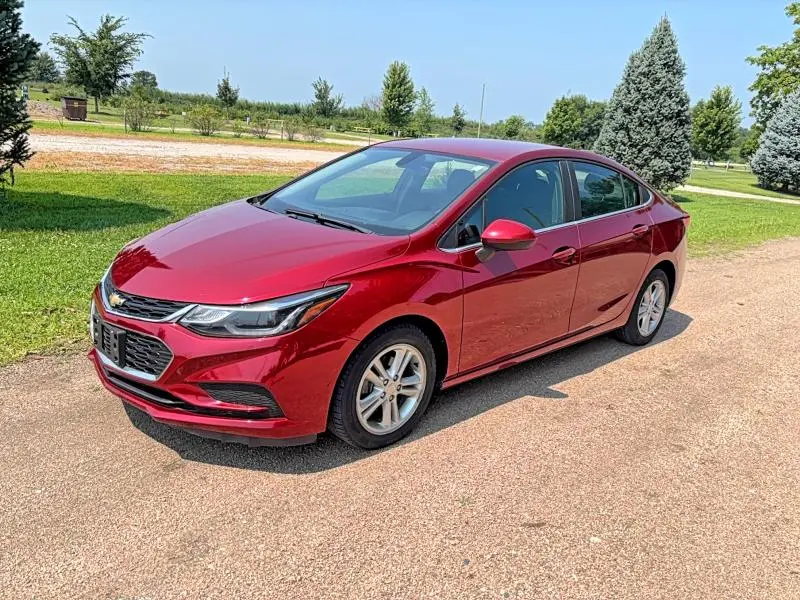 2017 CHEVROLET CRUZE LT  