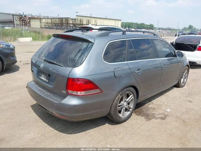 2011 VOLKSWAGEN JETTA SPORTWAGEN 2.0L TDI