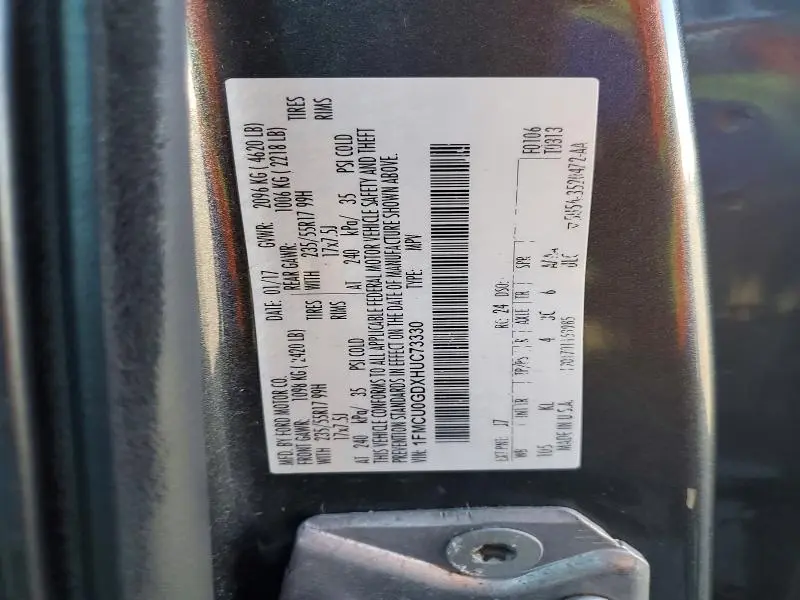 2017 FORD ESCAPE SE  