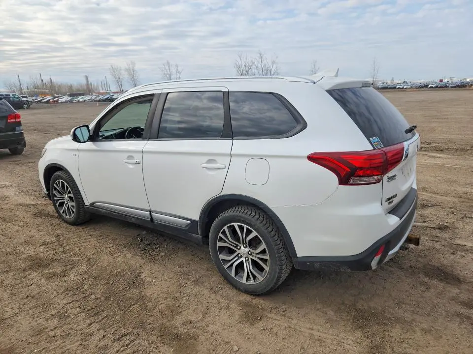 2018 MITSUBISHI OUTLANDER SE  
