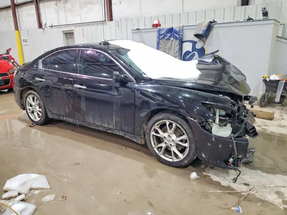 2013 NISSAN MAXIMA S  