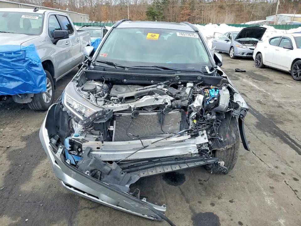 2020 TOYOTA RAV4 XLE PREMIUM  