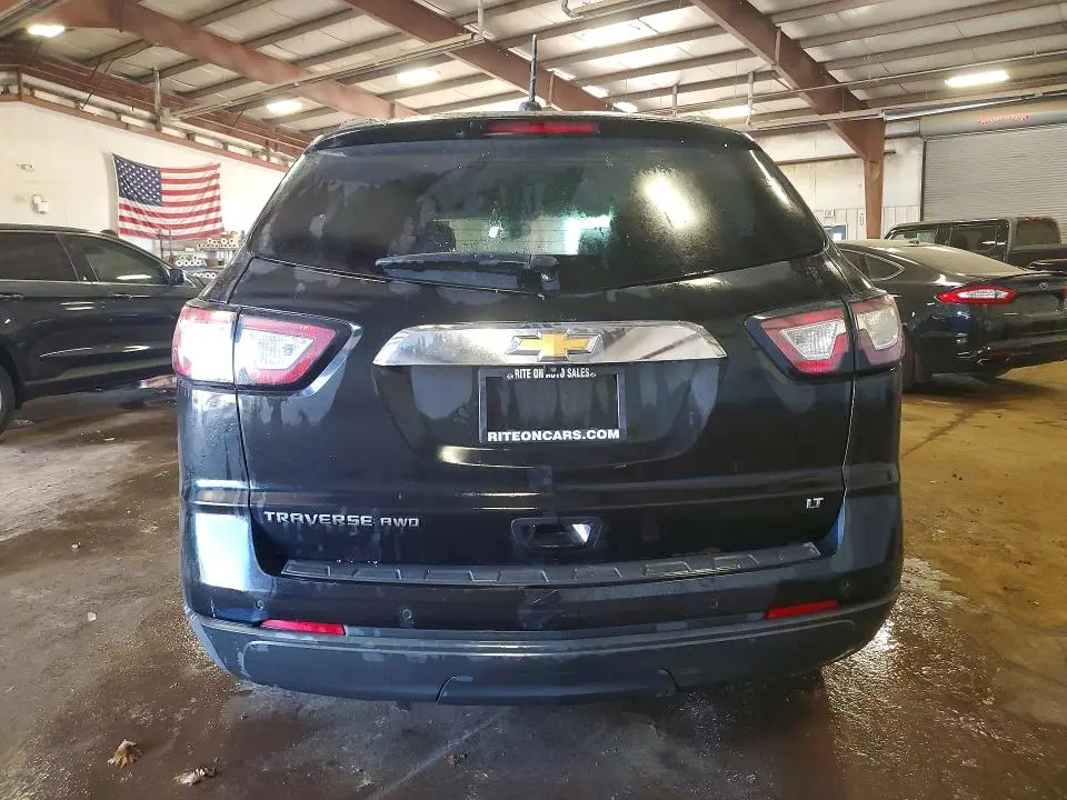 2017 CHEVROLET TRAVERSE LT  