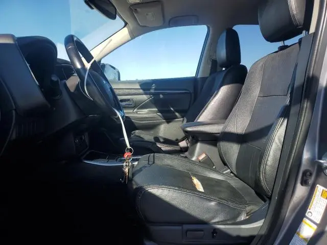 2017 MITSUBISHI OUTLANDER SE  