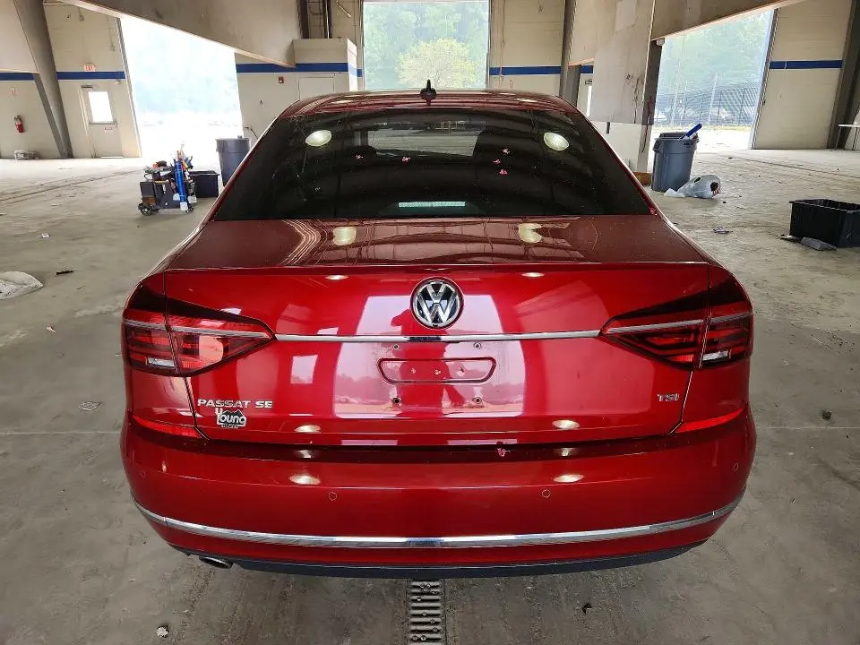2017 VOLKSWAGEN PASSAT SE  