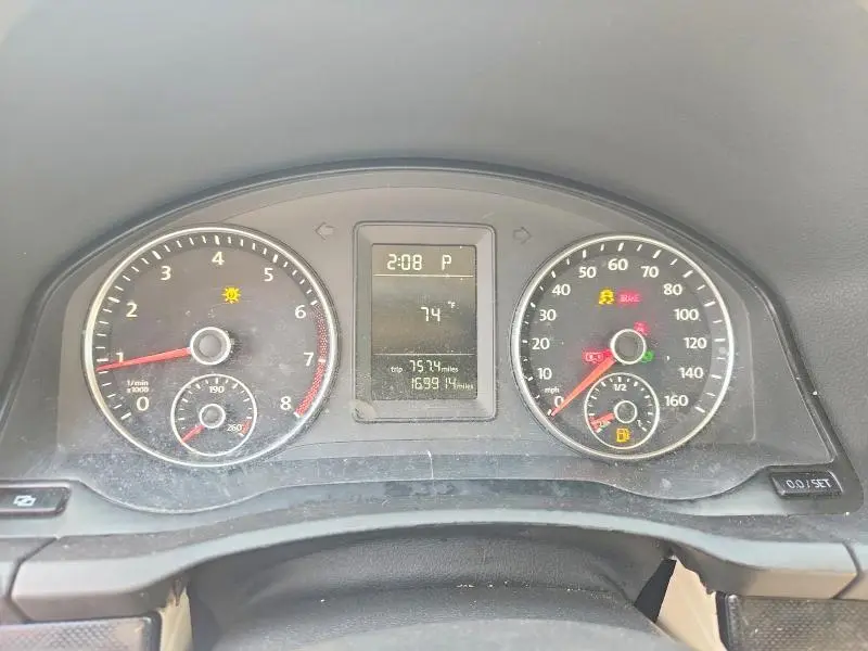 2010 VOLKSWAGEN JETTA SE  
