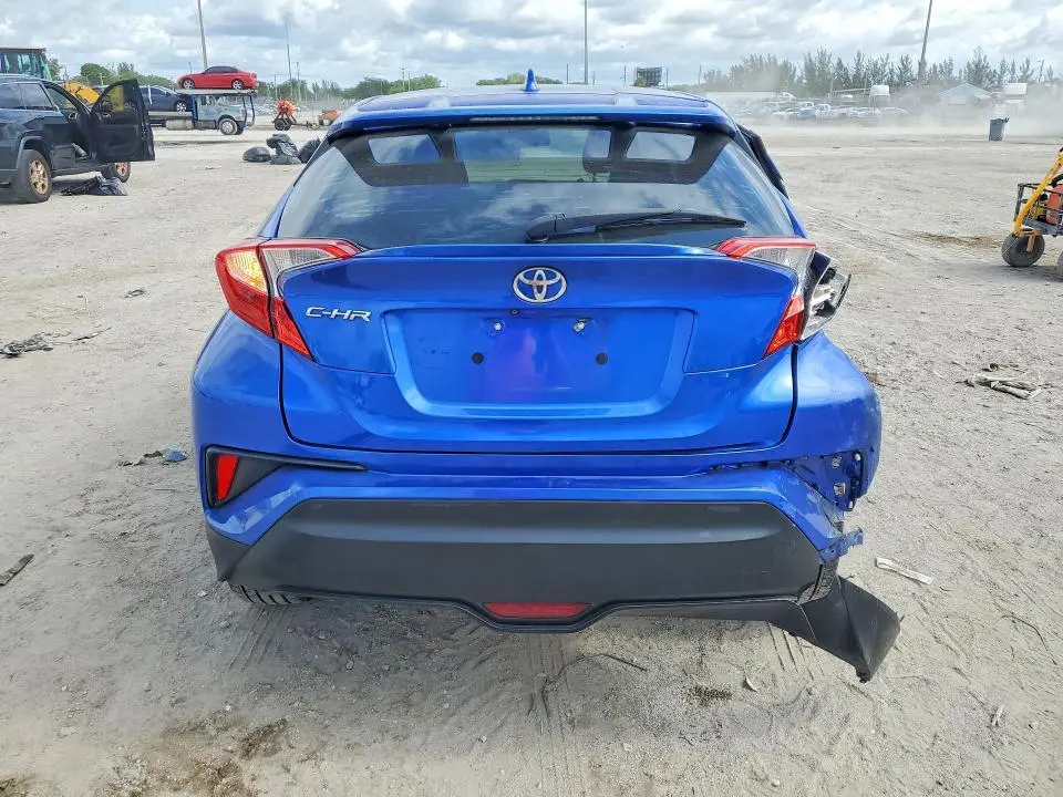 2018 TOYOTA C-HR XLE PREMIUM  