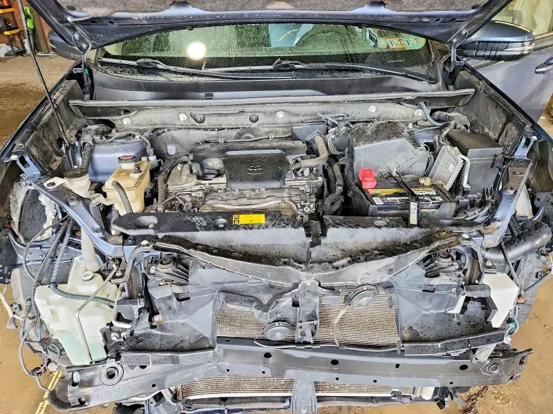 2014 TOYOTA RAV4 XLE  