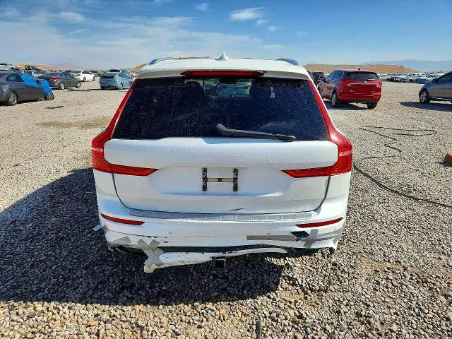 2018 VOLVO XC60 T6 R-DESIGN  