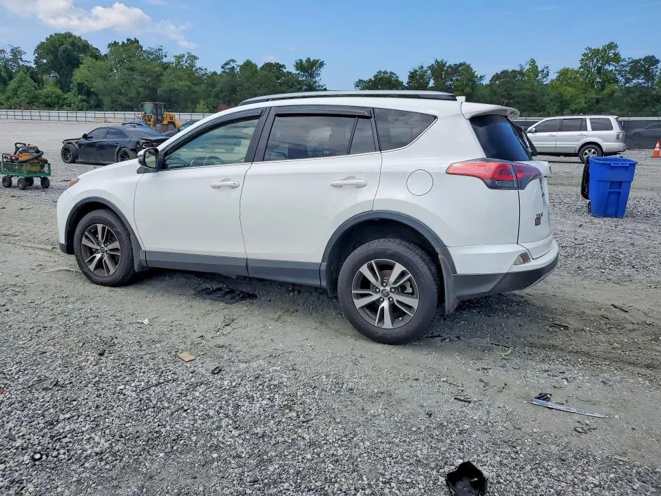 2017 TOYOTA RAV4 XLE  
