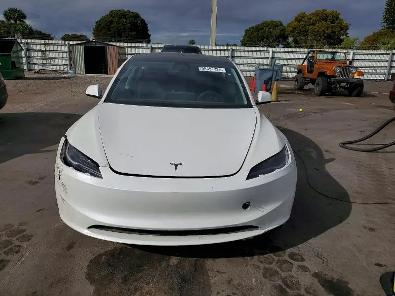2024 TESLA MODEL 3   