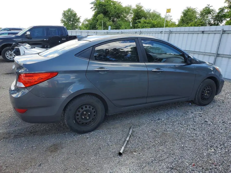 2012 HYUNDAI ACCENT GLS  