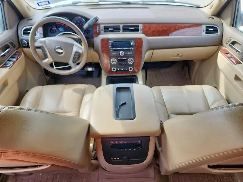 2011 CHEVROLET SUBURBAN C1500 LT  