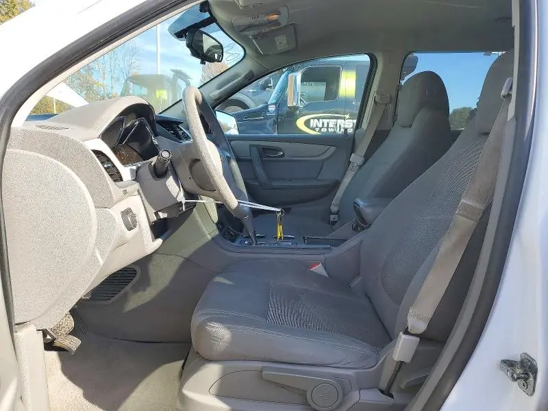 2017 CHEVROLET TRAVERSE LS  
