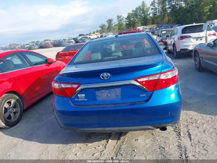 2017 TOYOTA CAMRY SE