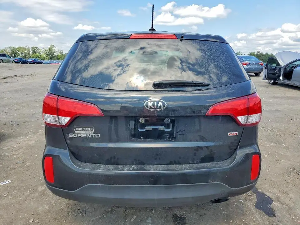2015 KIA SORENTO LX  