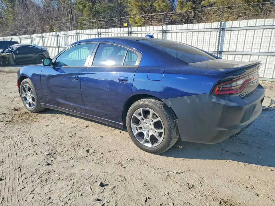 2015 DODGE CHARGER SXT  