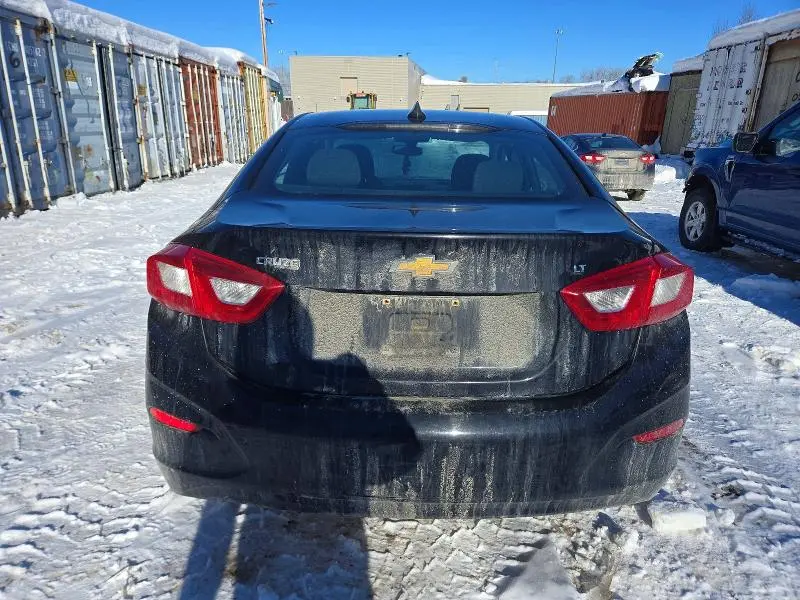 2017 CHEVROLET CRUZE LT  