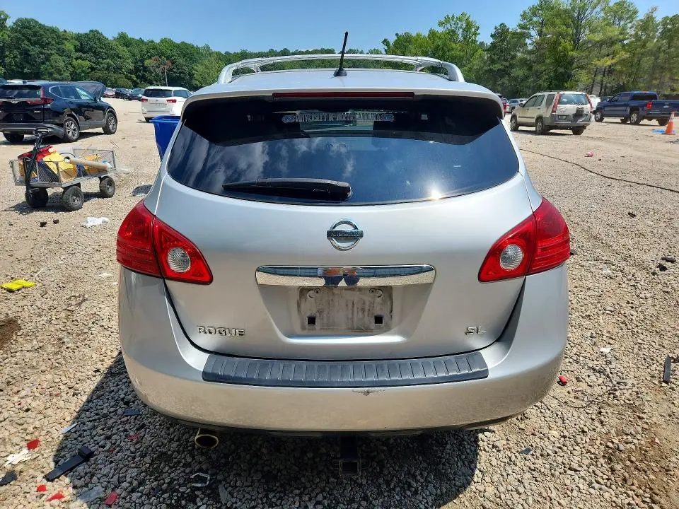 2013 NISSAN ROGUE S  