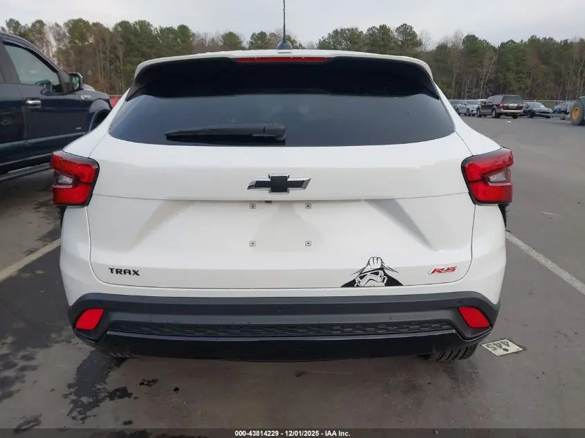 2025 CHEVROLET TRAX FWD 1RS