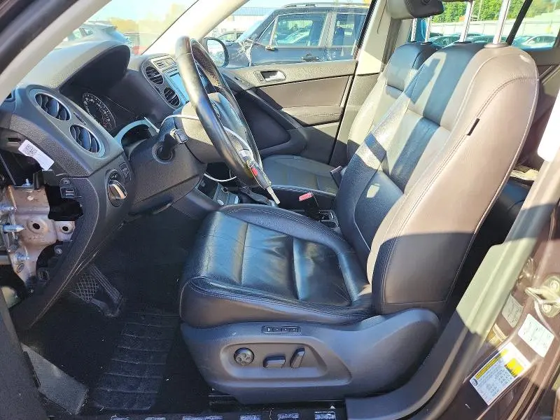 2016 VOLKSWAGEN TIGUAN S  