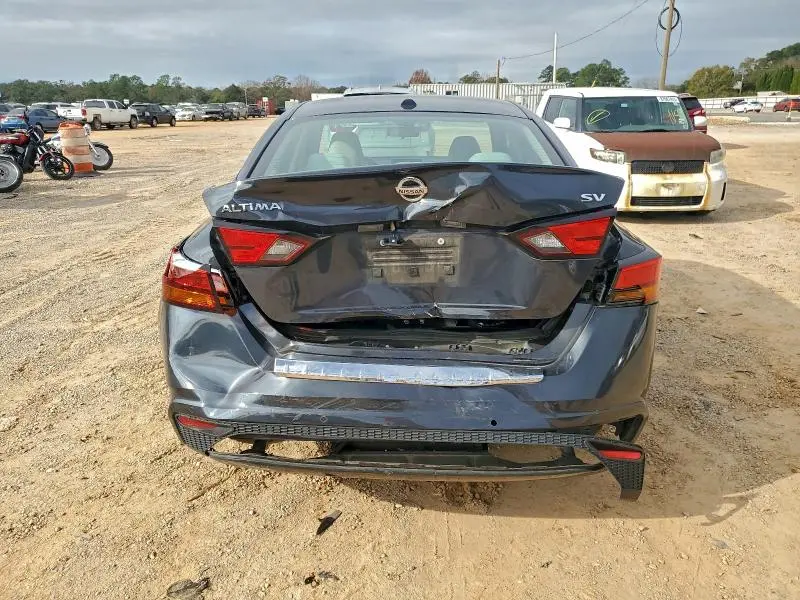 2022 NISSAN ALTIMA SV  