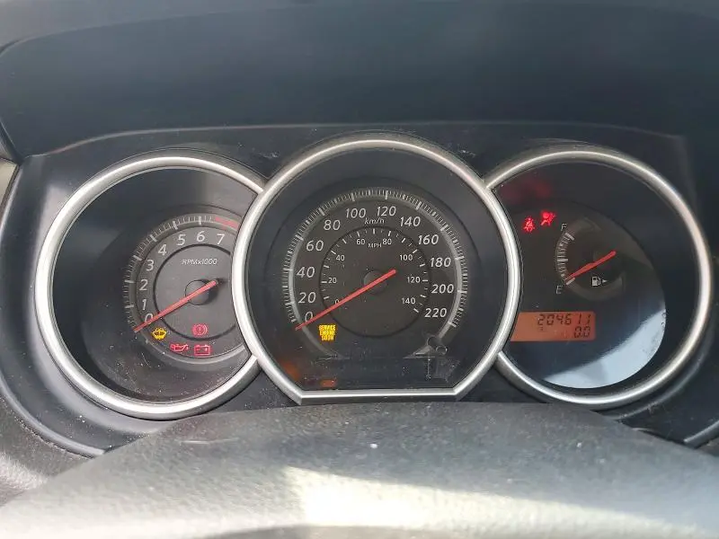 2010 NISSAN VERSA   