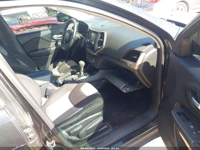 2015 JEEP CHEROKEE SPORT