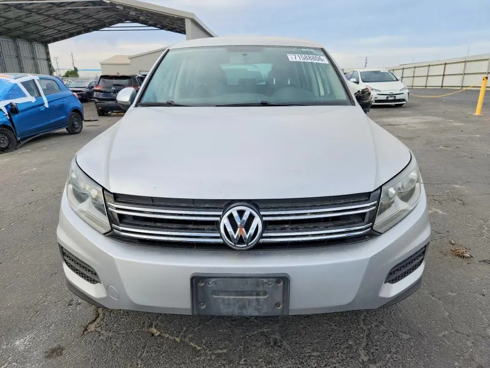 2014 VOLKSWAGEN TIGUAN S  