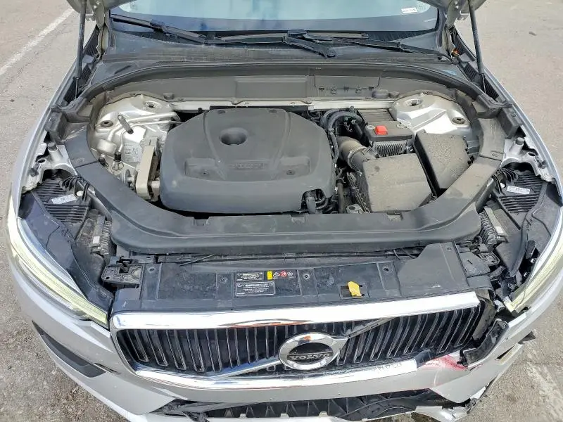 2019 VOLVO XC60 T5  